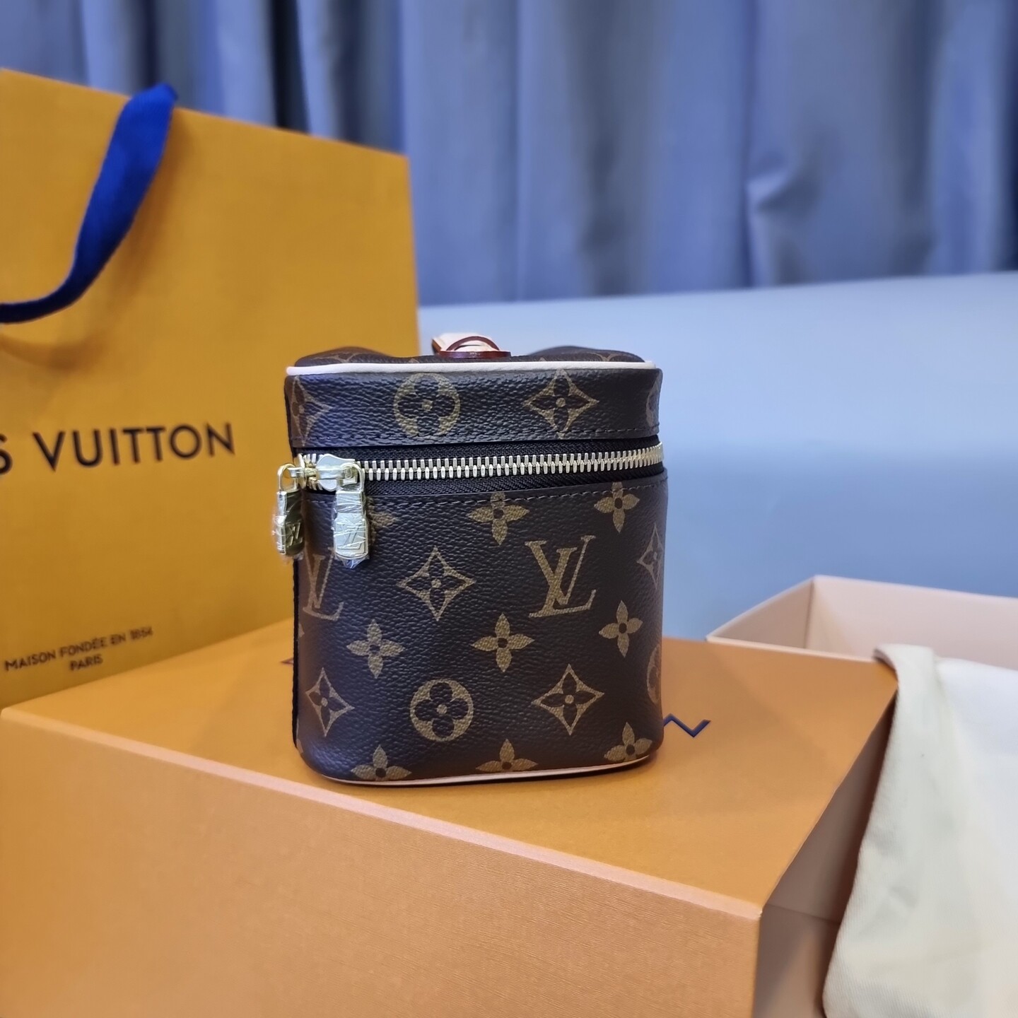 Túi LV Nice Nano Vanity Bag (Hàng trả khách)