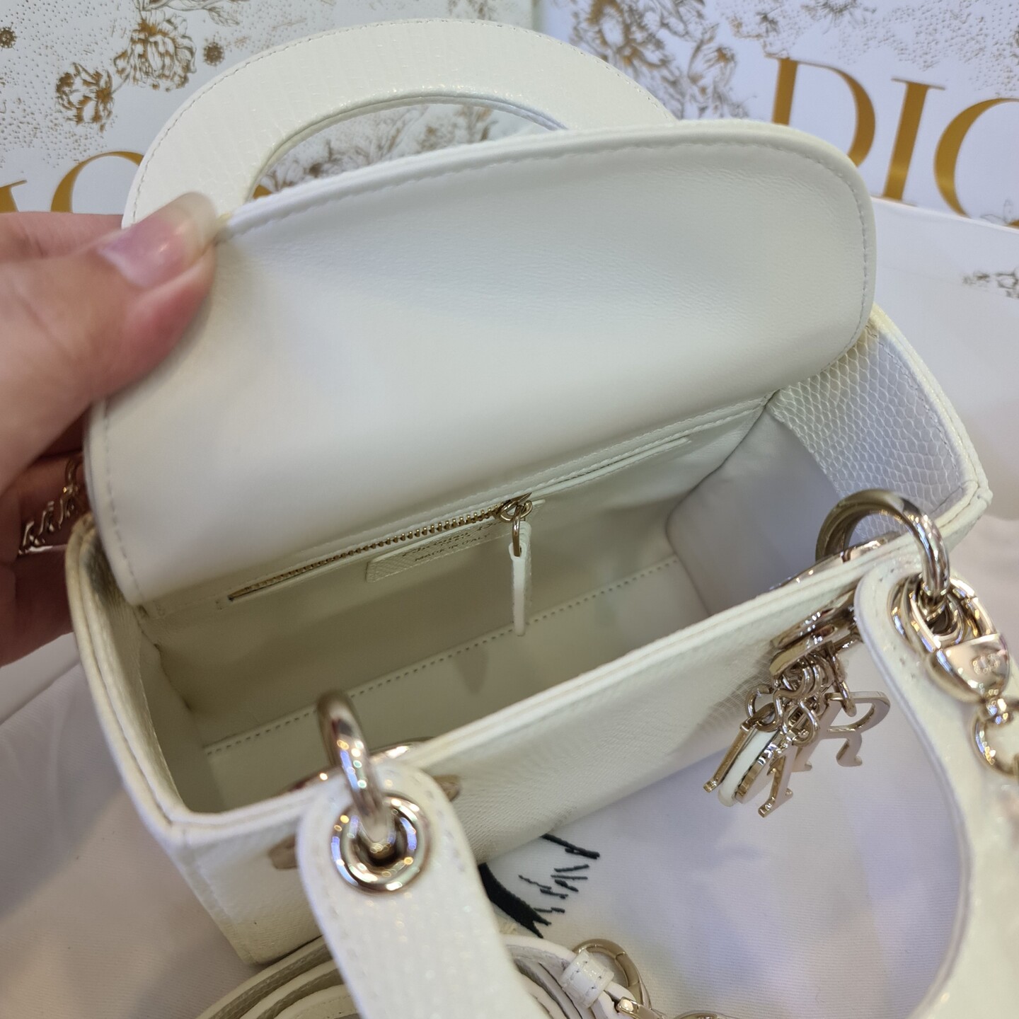 Lady Dior Small White AWL4323  LuxuryPromise