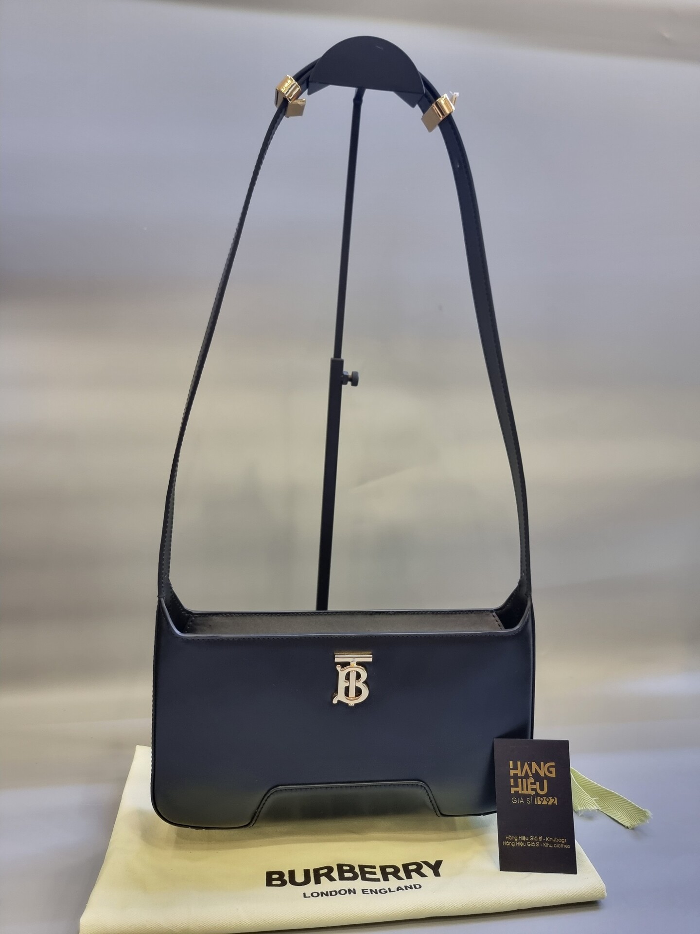 Túi Burberry Medium Leather TB Shoulder Bag